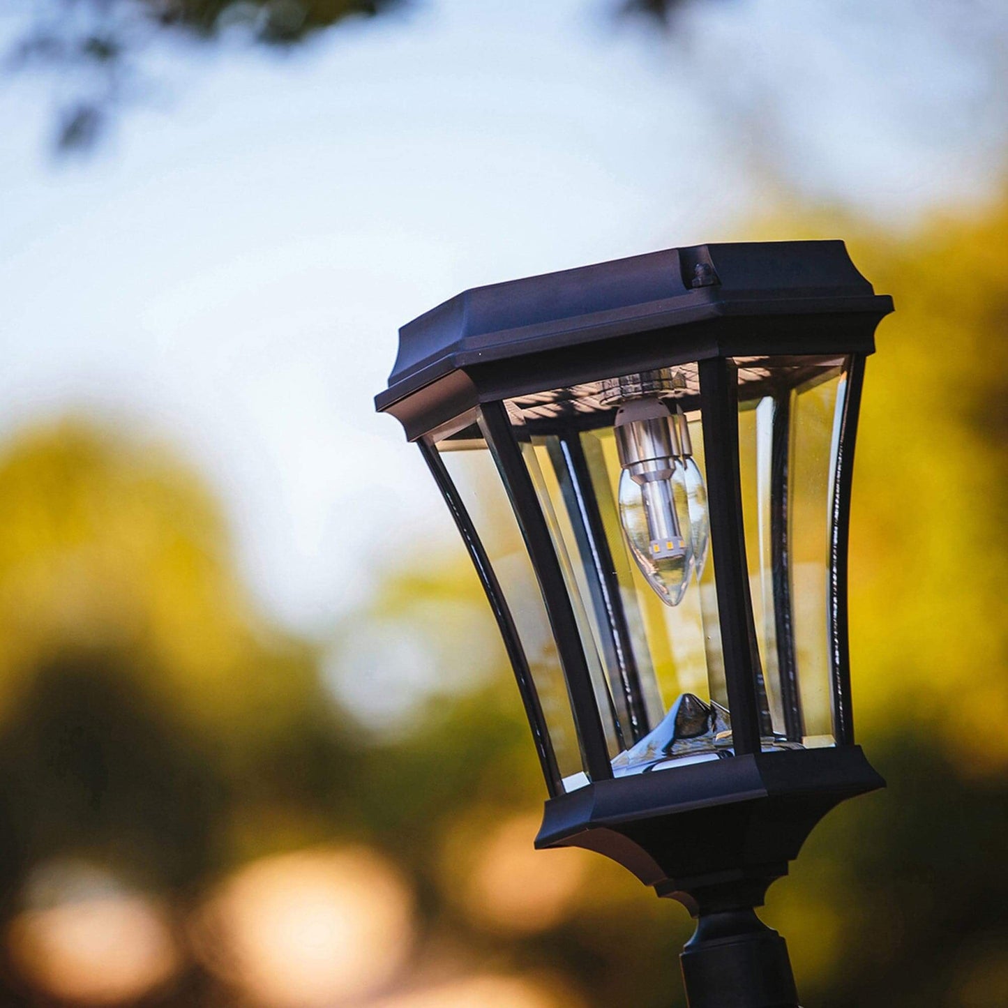 Lighteme Solar-Laternenpfahlleuchten – Solarlampe mit Glühbirne – 3-Wege-Montierung