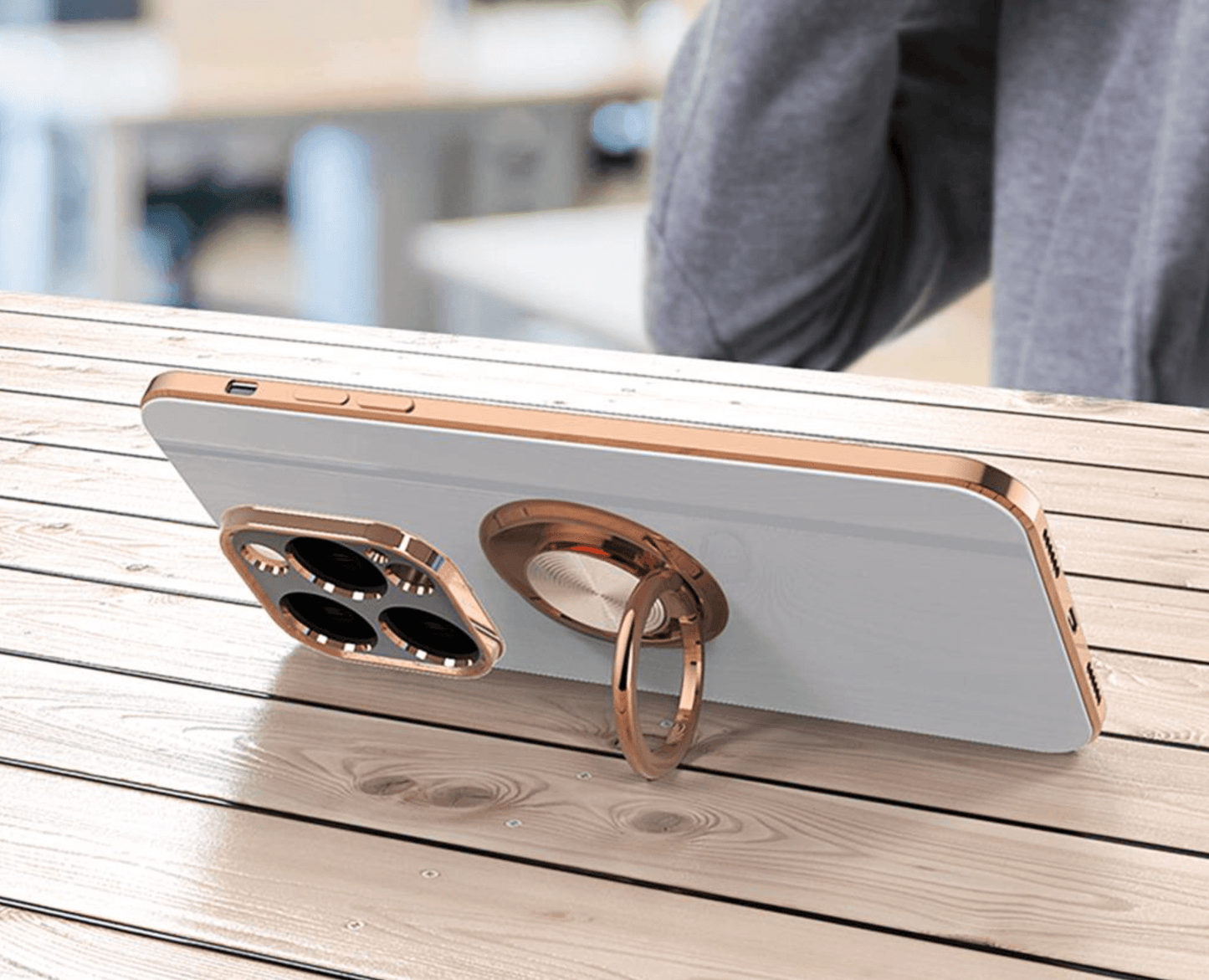 Lighteme Luxury iPhone 14 Case Flexible Electroplated Cover Ring Holder