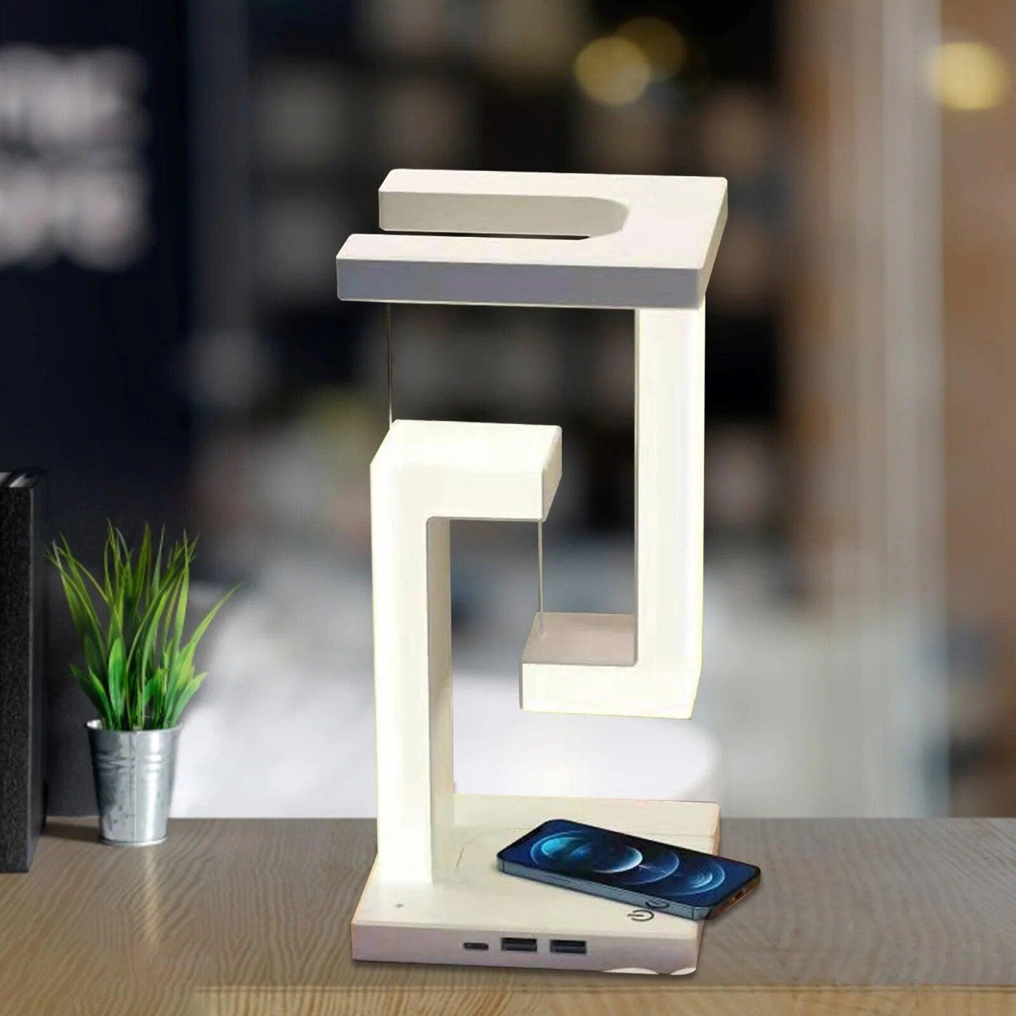 Lighteme Suspended Anti-Schwerkraft-Schreibtischlampe mit kabelloser Aufladung