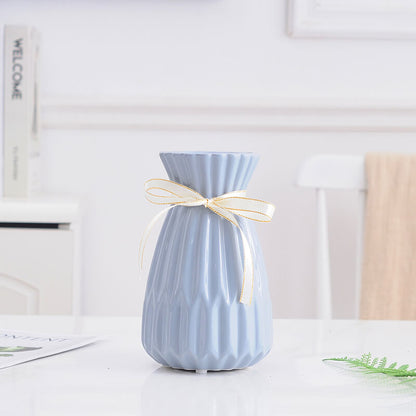 Vase en porcelaine blanche Lighteme Fashion