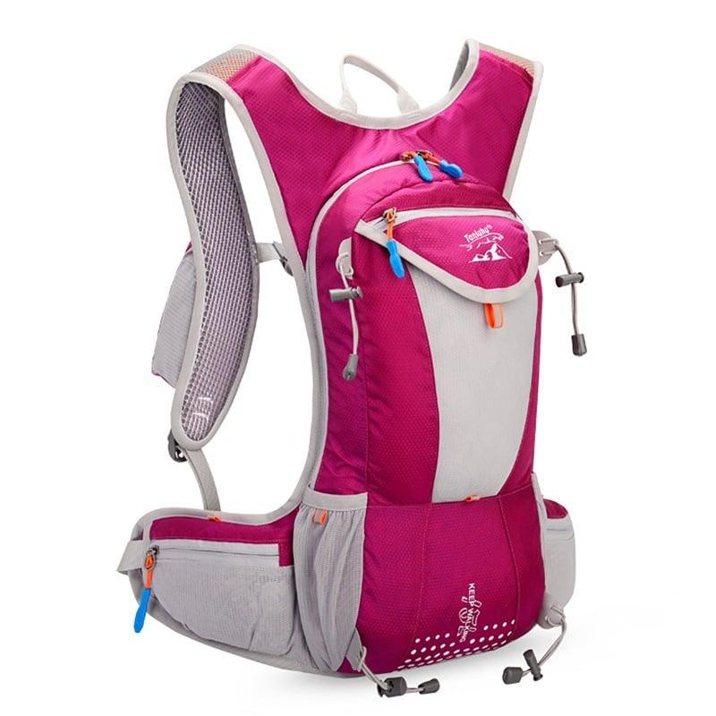 Lighteme-Reitrucksack. Entdecken Sie mehr mit einem Rucksack für die freie Natur!