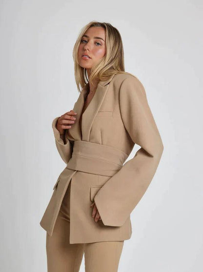 Heller Blazer mit Gürtel