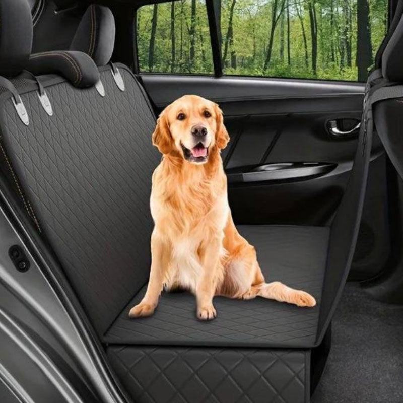 Lighteme Pet Cruiser protège votre voiture des poils et de la saleté