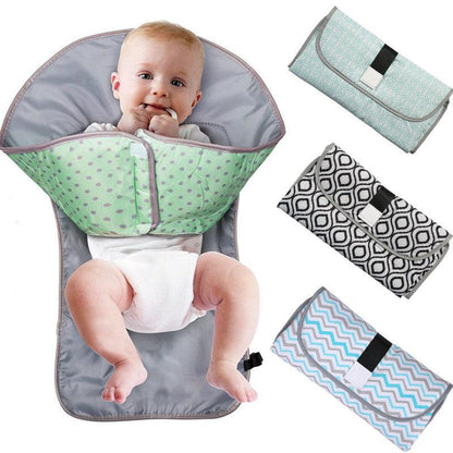 Lighteme No-mess Baby – bietet alle Vorteile eines tragbaren Wickeltisches und eines Windelhalters