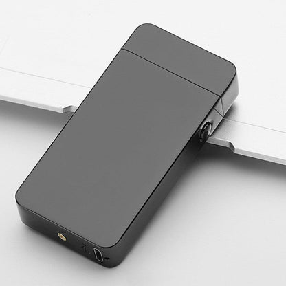 Elektrisches, flammenloses, wiederaufladbares winddichtes Feuerzeug mit Dual-Arc-Technologie von Lighteme über USB.