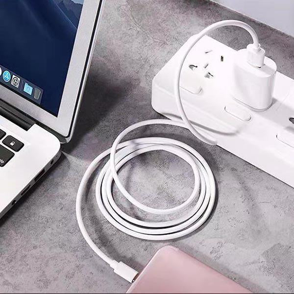 Lighteme Extra langes Datenkabel für iPhone, Android und USB-C