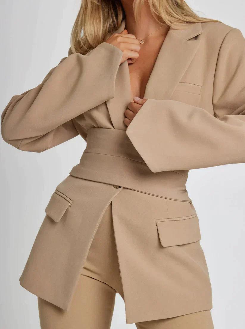 Heller Blazer mit Gürtel
