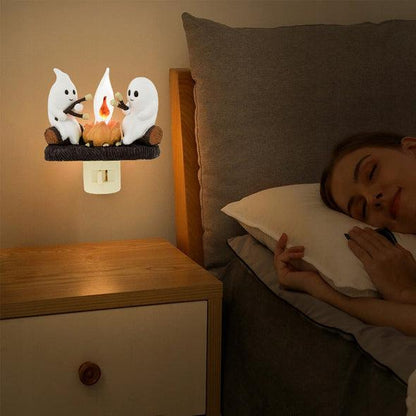 Veilleuse scintillante en forme de feu de camp fantôme d'Halloween Lighteme