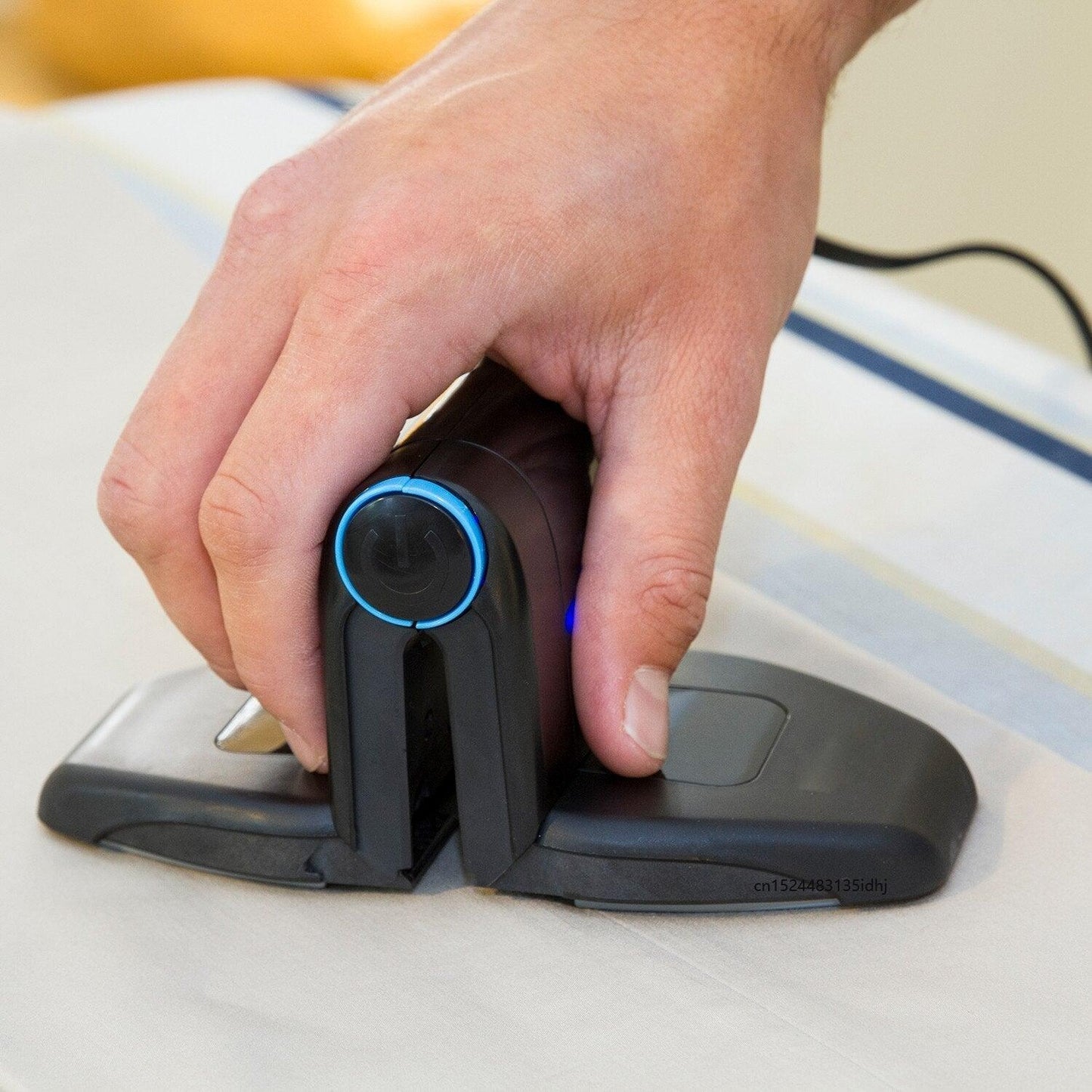 Faltbares Bügeleisen von Lighteme