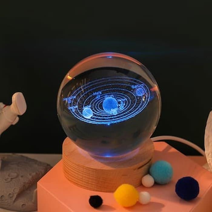 Globe de cristal lumineux 3D Lighteme - une veilleuse pas comme les autres !