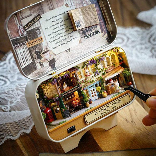 Lighteme DIY Christmas Miniature Dollhouse (3 styles)