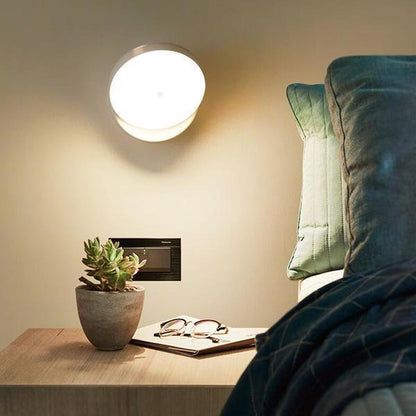 Lighteme LED Motion Sensor Night Light (2 colors)