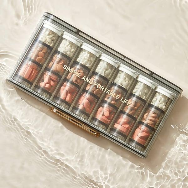 Tragbare Pillendose mit großem Fassungsvermögen von Lighteme für die Woche