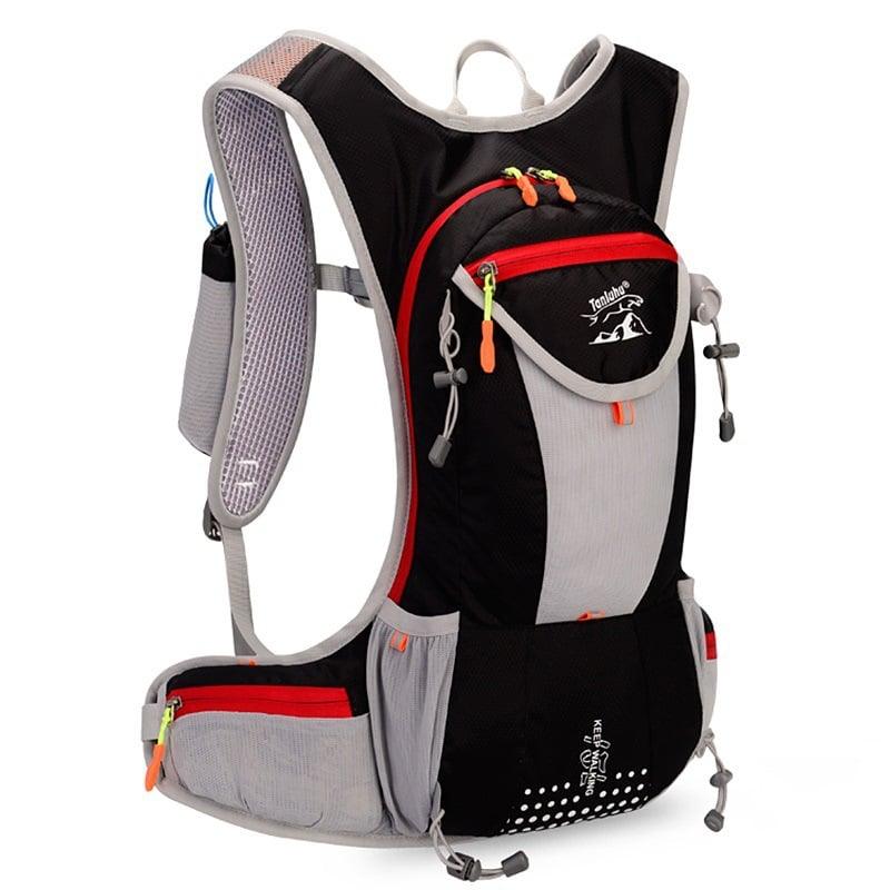 Lighteme-Reitrucksack. Entdecken Sie mehr mit einem Rucksack für die freie Natur!