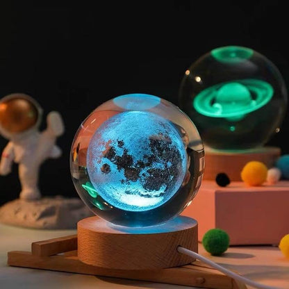 Globe de cristal lumineux 3D Lighteme - une veilleuse pas comme les autres !