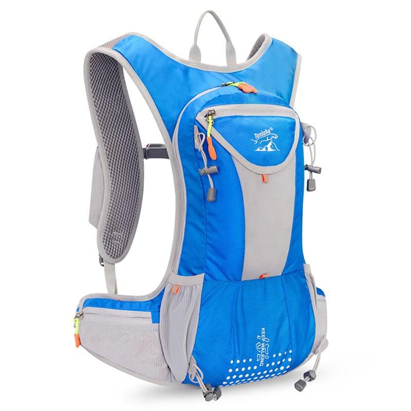 Lighteme-Reitrucksack. Entdecken Sie mehr mit einem Rucksack für die freie Natur!
