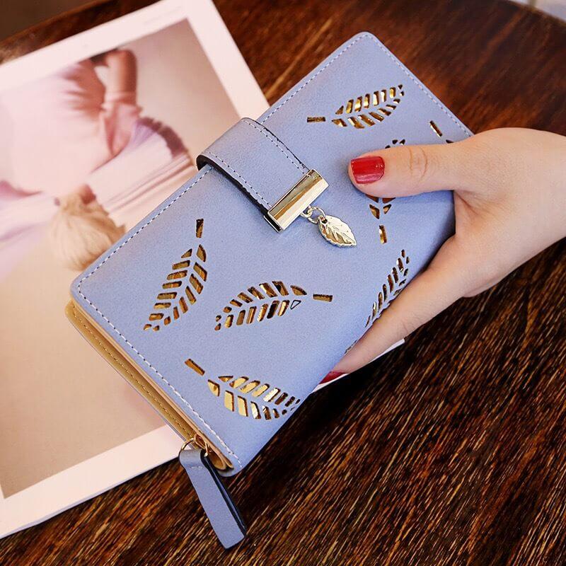 Lighteme – Elegante Clutch mit Blattverzierung