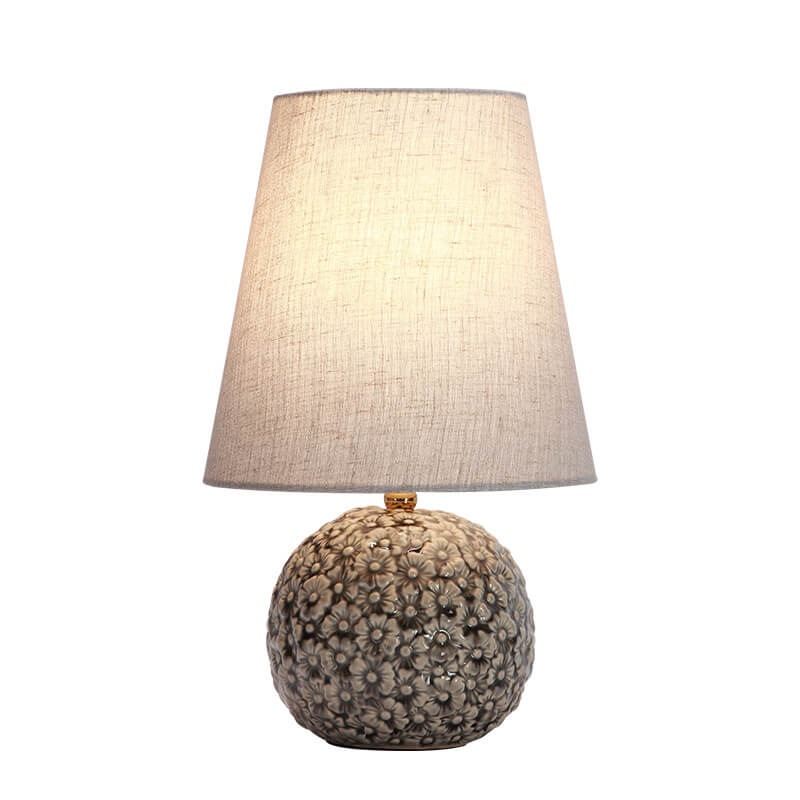 Lighteme Keramik-Tischlampe mit geschnitzter Blume