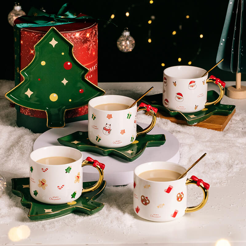 Tasses et soucoupes en céramique de Noël Lighteme