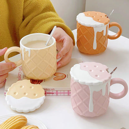 Lighteme – Cremefarbene Keramiktasse in Keksform