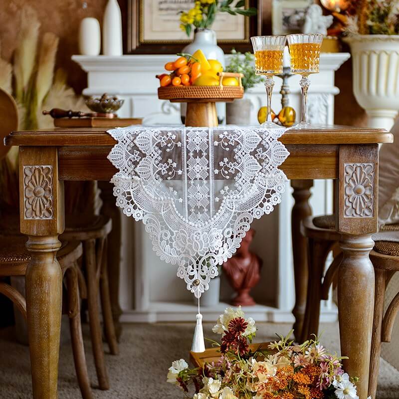 Lighteme Embroidered Hollow Macrame Table Runner