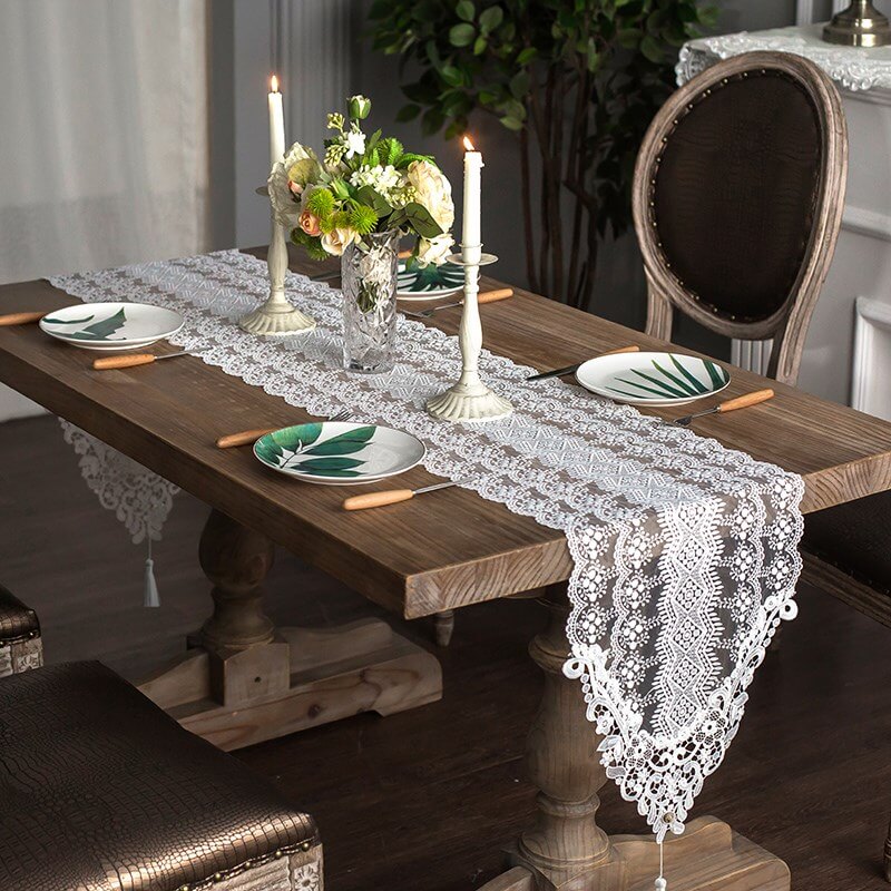 Lighteme Embroidered Hollow Macrame Table Runner