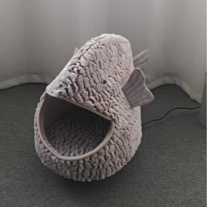 Lighteme Fish Shape Resilient Cat House (2 sizes)