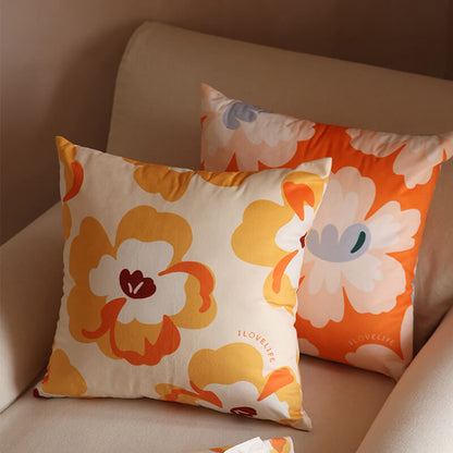 Kissenbezug mit Blumenmuster von Lighteme