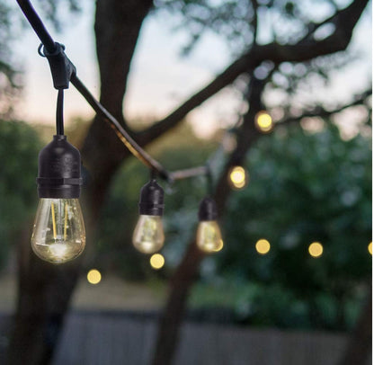 Lighteme 48 Fuß lange, steckbare LED-Lichterkette für den Außenbereich, wasserdicht, zum Aufhängen, dimmbare 2-W-Vintage-Edison-Glühbirnen 