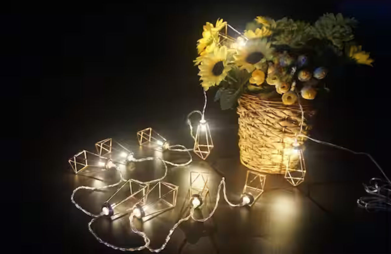 Lighteme 12Ft Batteriebetriebene Metall Indoor Integrierte LED Lichterkette 10-Licht