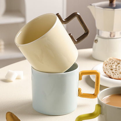 Lighteme Keramiktasse mit geometrischem Griff