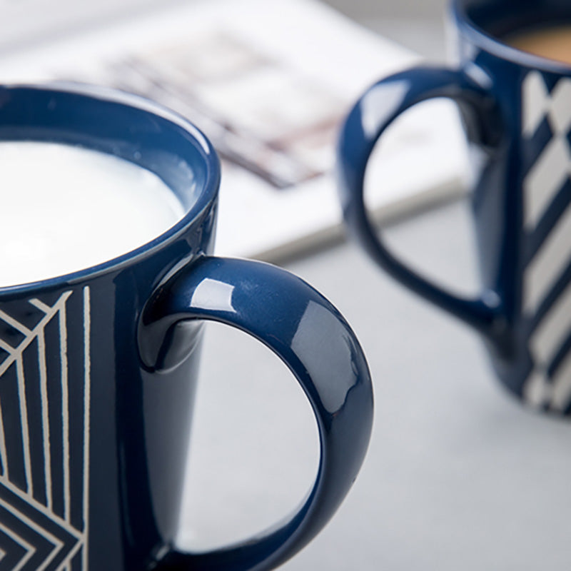 Lighteme Keramiktasse mit geometrischem Muster