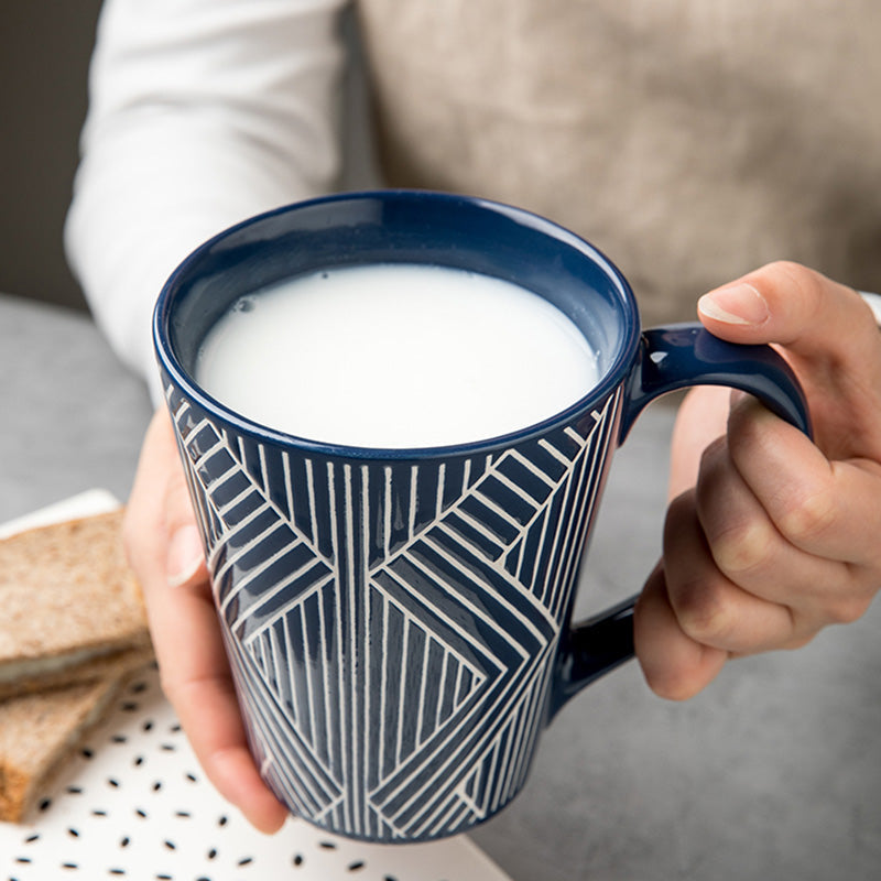 Lighteme Keramiktasse mit geometrischem Muster