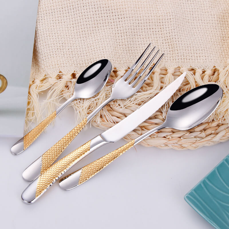 Lighteme Light Luxury Gold Geschirrset, 4-teilig