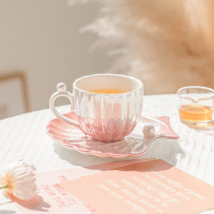 Lighteme Tasse und Untertasse mit Perlen-Muschelmuster und Farbverlauf