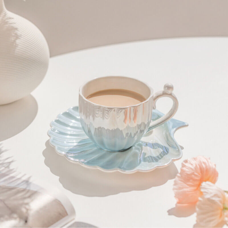 Lighteme Tasse und Untertasse mit Perlen-Muschelmuster und Farbverlauf