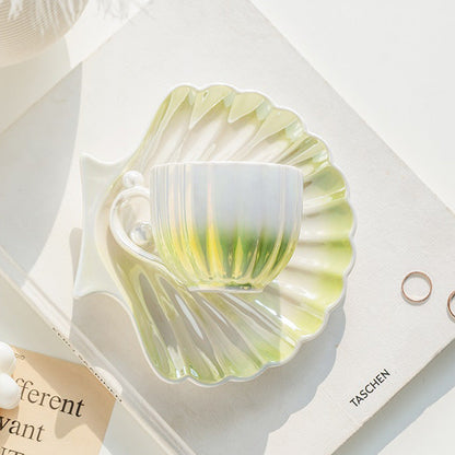 Lighteme Tasse und Untertasse mit Perlen-Muschelmuster und Farbverlauf