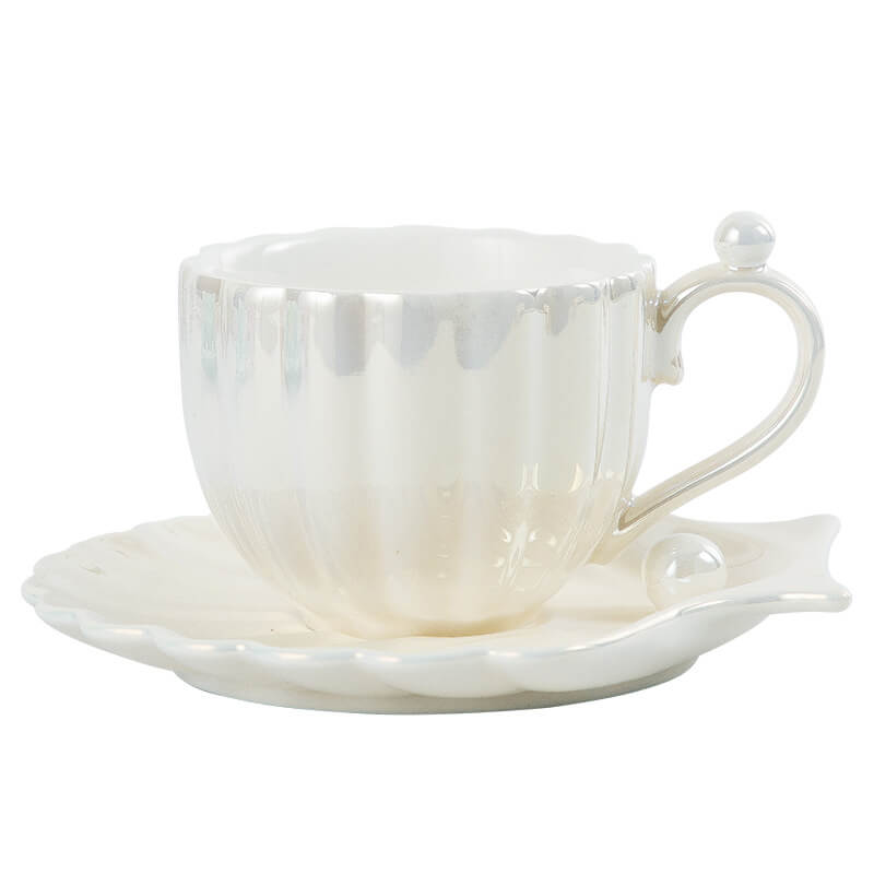Lighteme Tasse und Untertasse mit Perlen-Muschelmuster und Farbverlauf
