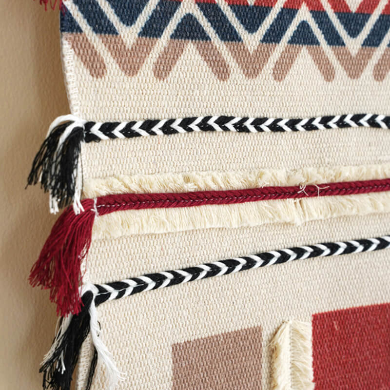 Lighteme Hand Woven Geometric Pattern Tassel Wall Hanging