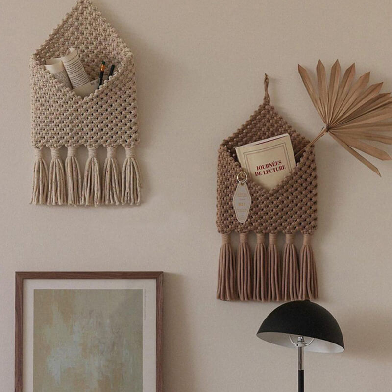 Sac de rangement mural tissé à la main avec pompons Lighteme