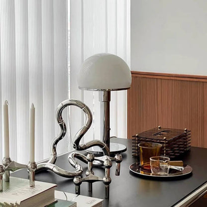 Lampe de table hémisphérique en verre Lighteme