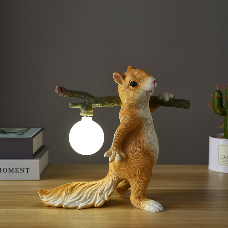Lighteme Home Kreative Tischlampe aus Kunstharz