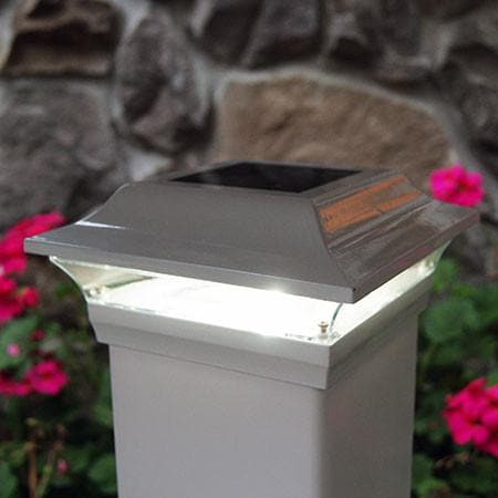 Lampes solaires pour capuchons de clôture Lighteme