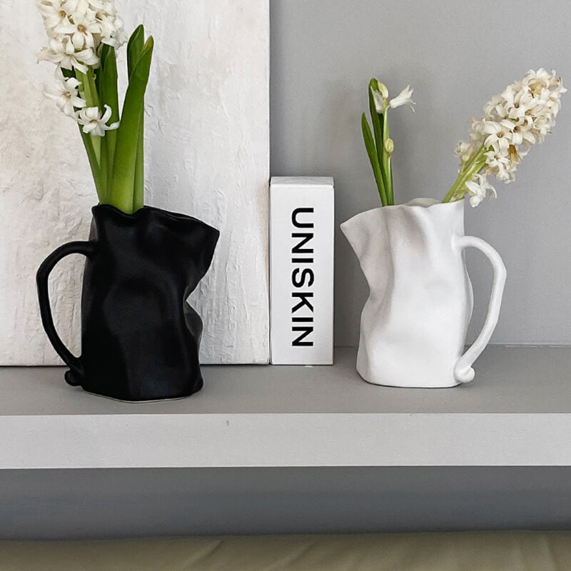 Lighteme Irregularly Pleated Ceramic Vase