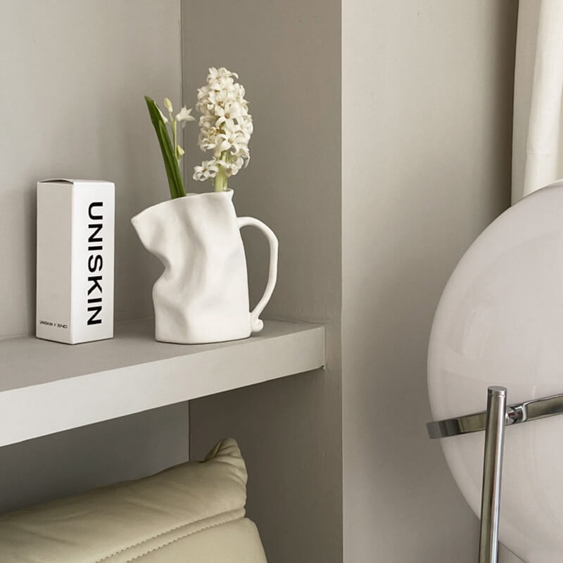 Lighteme Irregularly Pleated Ceramic Vase