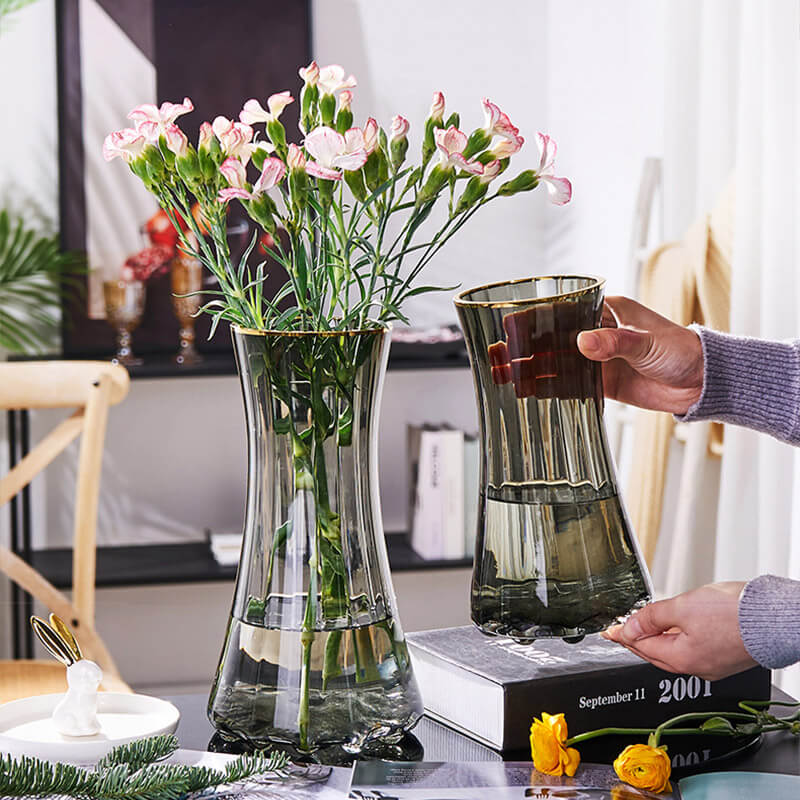 Vase en verre simple et luxueux Lighteme