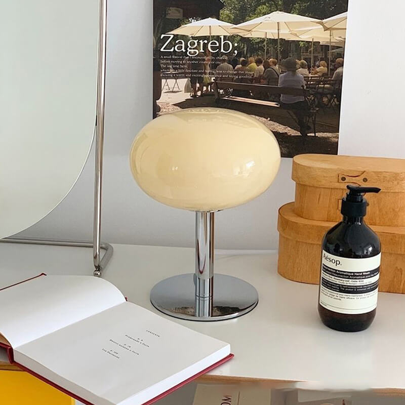 Lighteme Macaron Tischlampe aus farbigem Glas