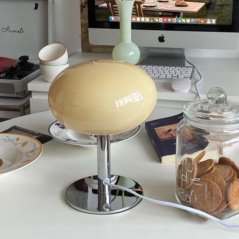 Lighteme Macaron Tischlampe aus farbigem Glas