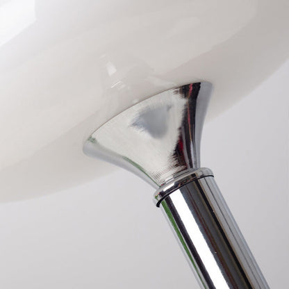 Lighteme New Egg Tart Glas-Schreibtischlampe