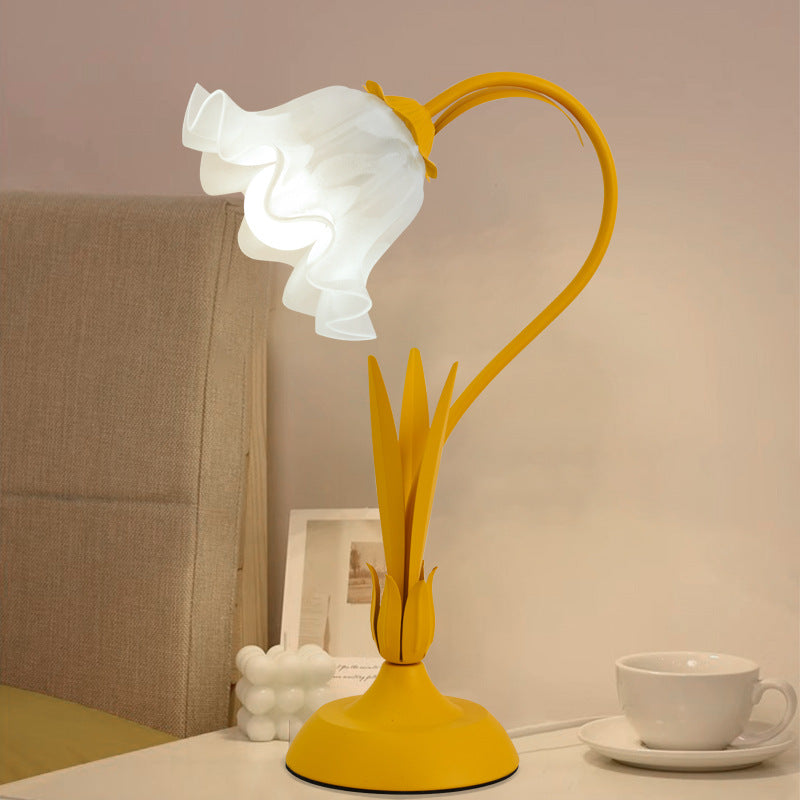 Lighteme Romantische Blumen-Tischlampe